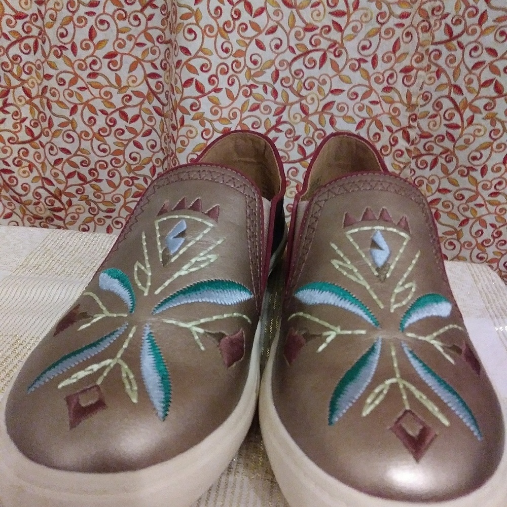 Frye rose gold shoes